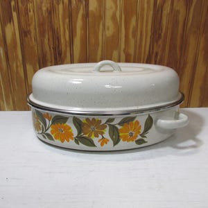 Vintage Oval Enamel Roasting Pan With Lid- Capri Orange Flower Pattern Speckled Specks Floral