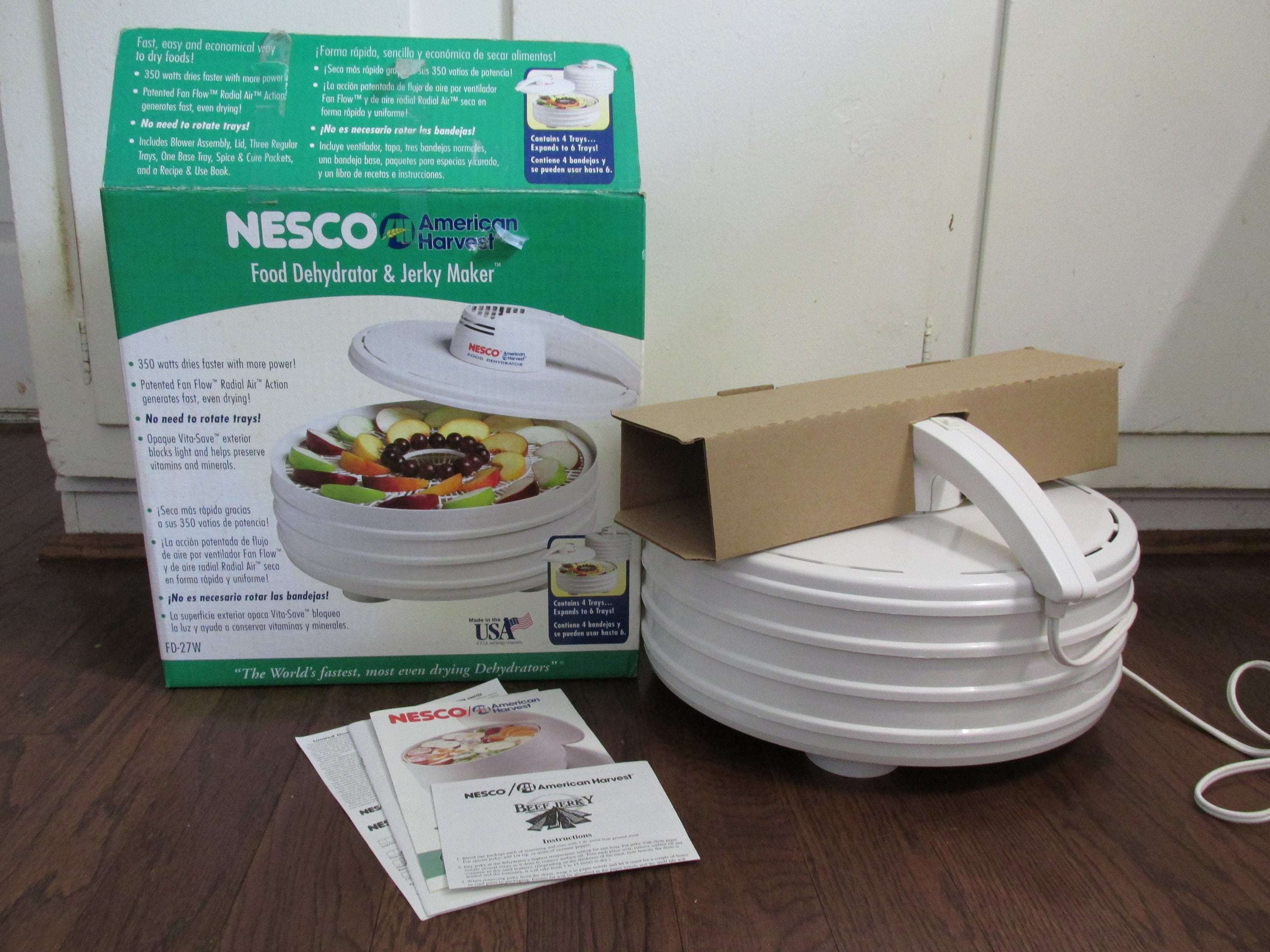 Nesco FD-39 American Harvest Food Dehydrator - 500 watts Drying