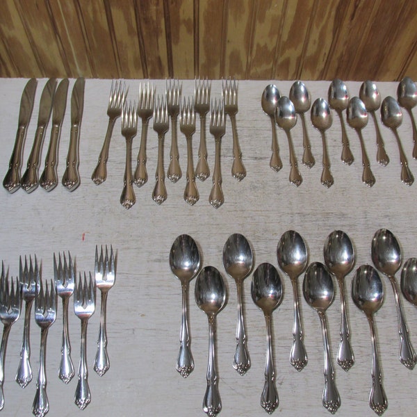 Vintage Oneida Arbor Rose Pattern Stainless Steel Silverware Set- Forks, Spoons, Knives