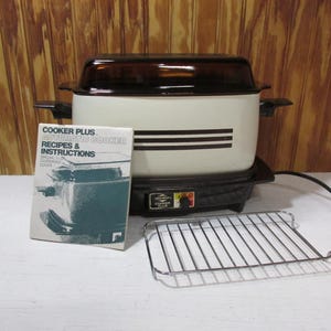Vintage West Bend Square Slo/Slow Cooker/ Crock Pot/Lazy Day- Tan-Brown Stripe with Rack
