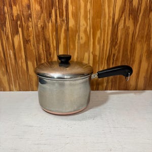Vintage 1801 Revere Ware Pot 3 quart with Lid Copper Bottom