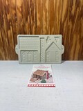 Vintage The Pampered Chef Stoneware Gingerbread House Mold