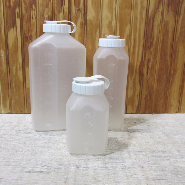 Vintage Set of 3 Rubbermaid Servin' Saver Plastic Water Jugs- White Lids- 2 Quart, 1 Quart and 1 Pint