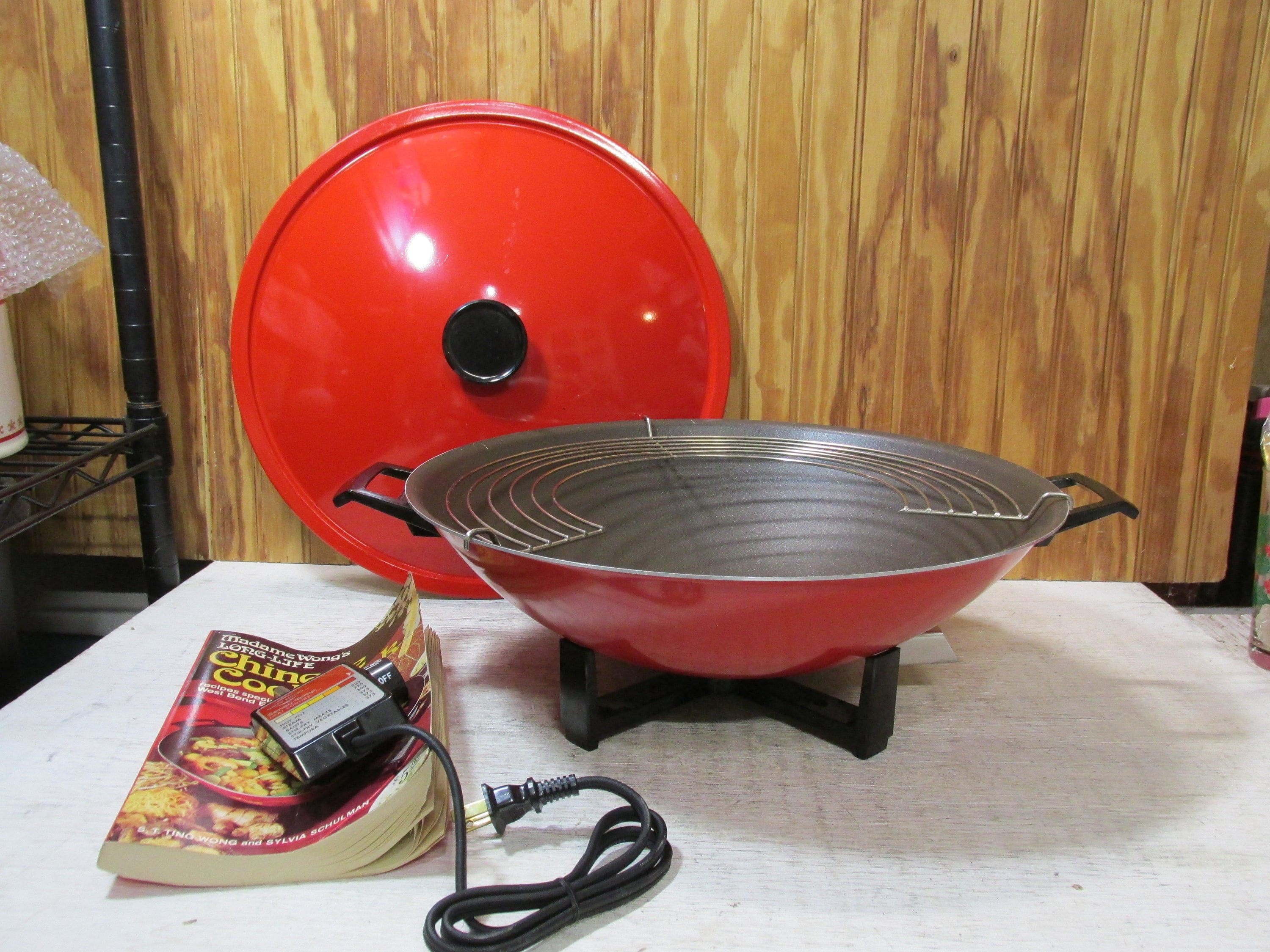 Vintage Red Aluminum West Bend Wok Electric Teflon/non Stick 6 Quart 