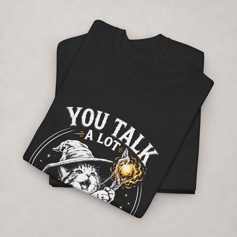 Camiseta divertida de gato mago / Lindo gráfico de gatito mago con cita de bola de fuego / Meme de fantasía gótica para camisetas negras imagen 3