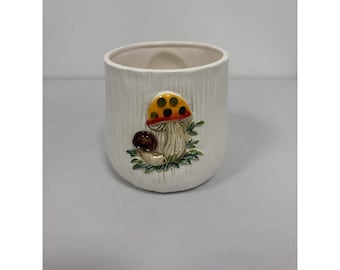 Barattolo in ceramica piccolo da 5 pollici con motivo a fungo "Merry Mushroom" di Sears Roebuck & Co., vintage 1978. LEGGI