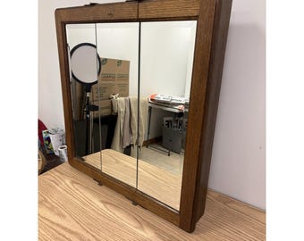 Vintage Stained Oak Wood Wall Mount Tri-Fold Medicine Cabinet Heavy