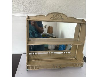 Vtg  Spindled Mid Century Tiered Scalloped Shelf  Boho, Shabby Chic, Distressed