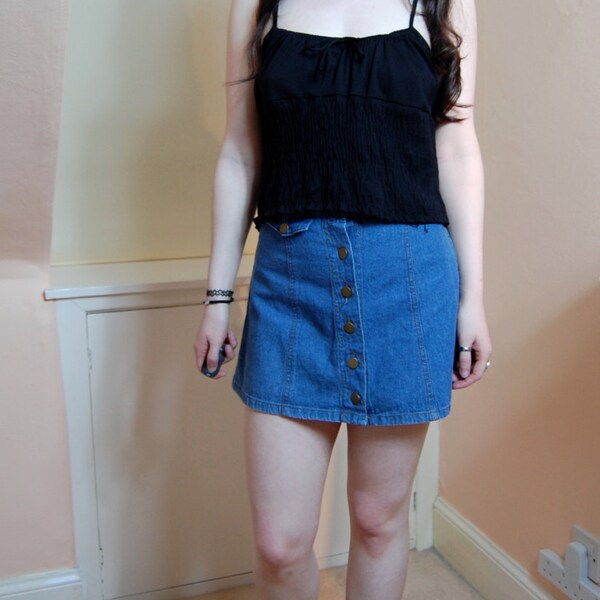 SALE 90s Black Spaghetti Strap Cropped Cami Tank Top S