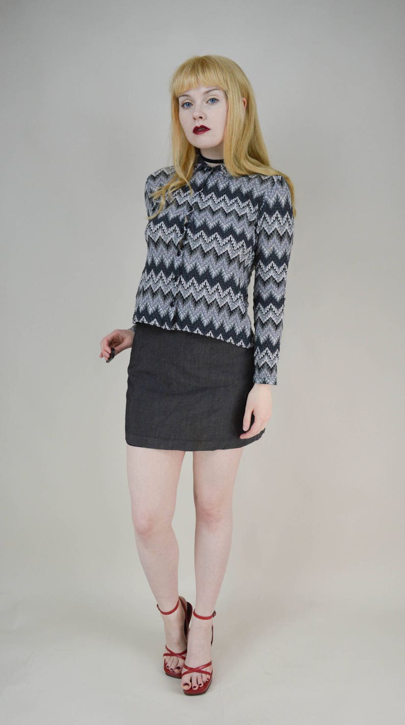 90s Grey Chevron Zig Zag Stretchy Shirt Blouse S