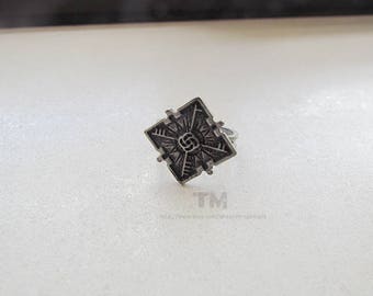The Imperial Signet Ring – Dishonored Inspired Ring (MADE TO ORDER)