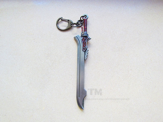 デビルメイクライ ネロ キーホルダー Nakorara デビルメイクライ5 ネロ ミニチュア 22cm DMC 武器