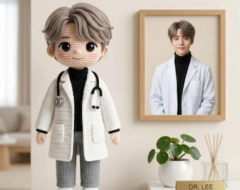 Benutzerdefinierte Doktor Häkelpuppe, personalisierte Arzt Amigurumi, medizinisches Abschlussgeschenk, Krankenschwester Dekor