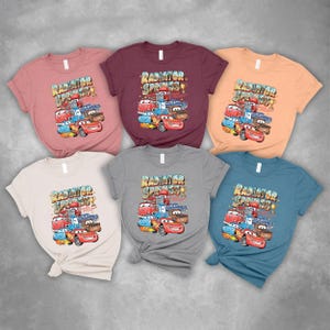 T-shirt carte postale Radiator Springs, chemise Lightning McQueen 95 pour tout-petits, sweat-shirt voitures rétro Disney, t-shirt vintage Mater and Friends image 3