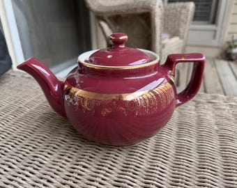 Fine Vintage Hall China Burgundy Boston Teapot w/ Gold Trim - 8 cup  #013 USA