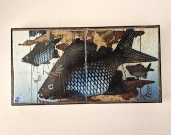 Mid Century Ceramic Fish Wall Plaque, Vintage Brass Framed Tile Relief, 1960s Nautical Wall Art, Keramik Wandrelief Fisch Messing 60er