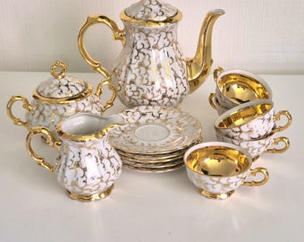 Magnificent WKW Bavaria mocha service, 22K gold, for 5 people | Bareuther porcelain, white with gold filigree | Vintage Buba porcelain, handmade, 1960s