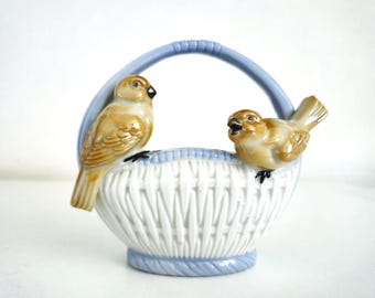 Vintage porcelain basket with two birds – Decorative table decoration