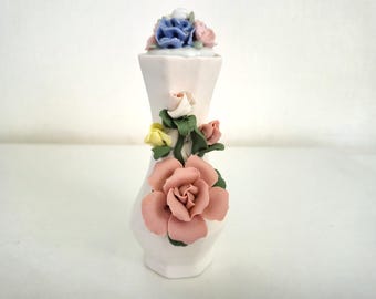 Vintage porcelain vase with handmade flowers – Small flower vase