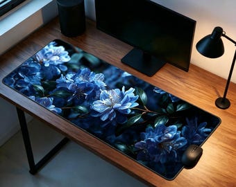 Alfombrilla de escritorio floral azul – Decoración estética para el espacio de trabajo – Alfombrilla de ratón grande y extendida para la configuración de la oficina