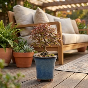 Peut inclure: Panneau en bois fait à la main avec le mot "Welcome" écrit dans une police fantaisiste. Le panneau est peint en blanc avec une finition vieillie et orné d'un petit cœur décoratif. Pour usage intérieur ou extérieur.