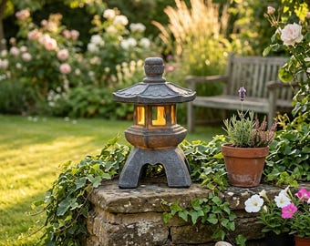 Solar-Powered Japanese Stone Pagoda Lantern – Zen Garden Sculpture, Outdoor Oriental Palace Light, Resin Yard Ornament