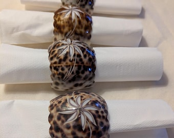 Set of 4 Carved  Cowrie Shell Napkin Rings Table Accessories
