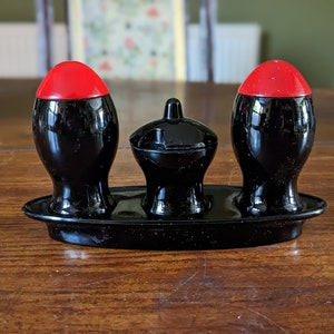 Salt and Pepper Set Retro Condiment Set Black and Red