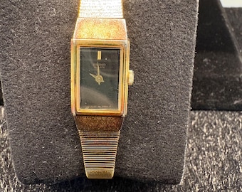 Vintage Seiko 2E20-5490 quartz dameshorloge