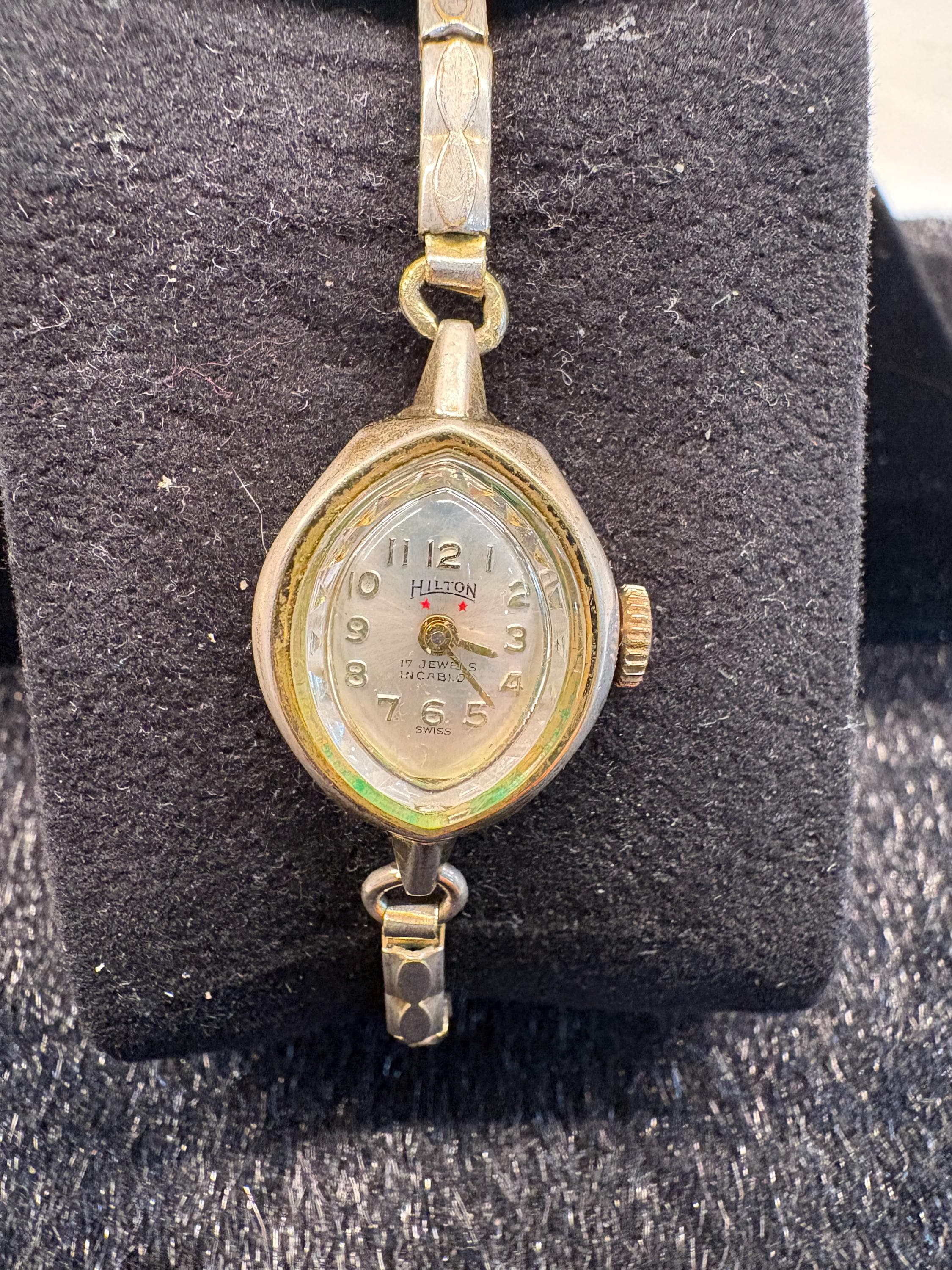 Hilton watch - Etsy 日本