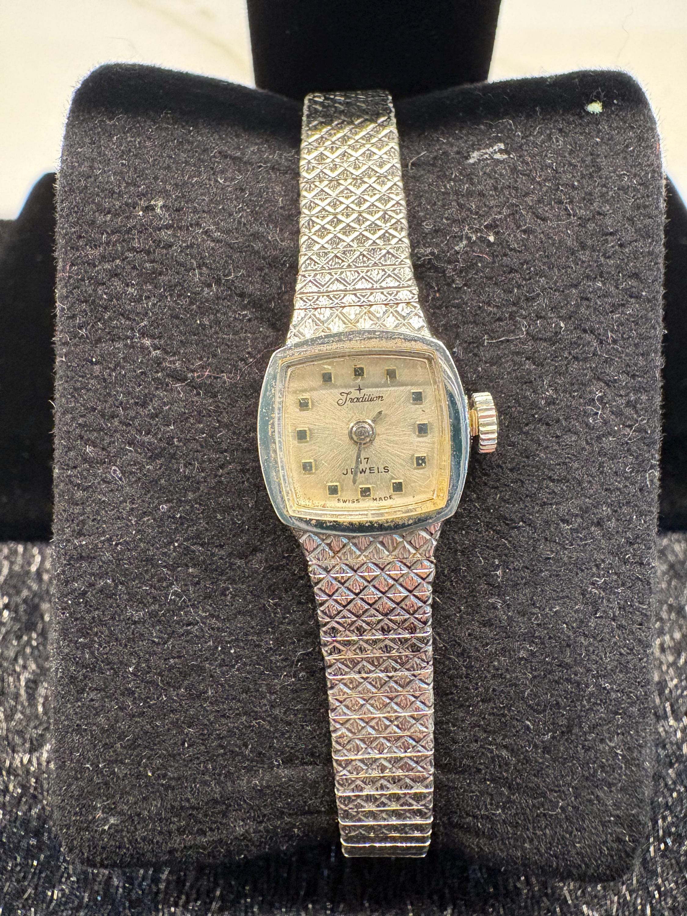 Vintage Paul Denique 17-Jewel Square 27mm Gold Silver Dial Runs No Service 17 Jewels Men Square Wristwatches for sale | eBay main image 4