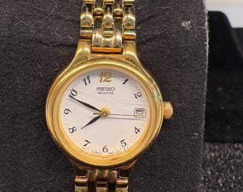 Vintage Seiko Ladies Quartz Watch Model 7N82-0228