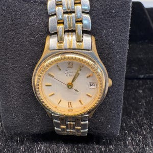 Caravelle Bulova Womens Watch Vintage - Etsy display picture 3