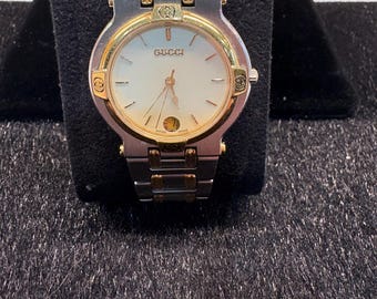 Vintage Gucci 9000M Two-Tone Quartz Wristwatch