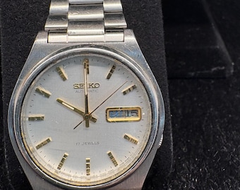 Men's Vintage Seiko 5 Automatic 17-Jewel Mechanical Movement Wristwatch