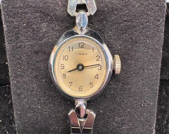 Vintage Timex 1950's Mechanical Wind Cocktail Watch