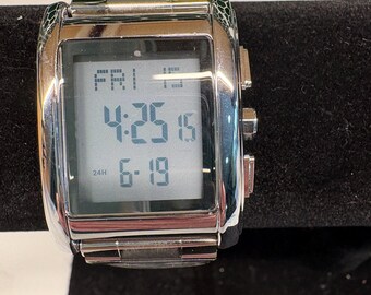 SKMEI Model 1812 Digital Watch Retro