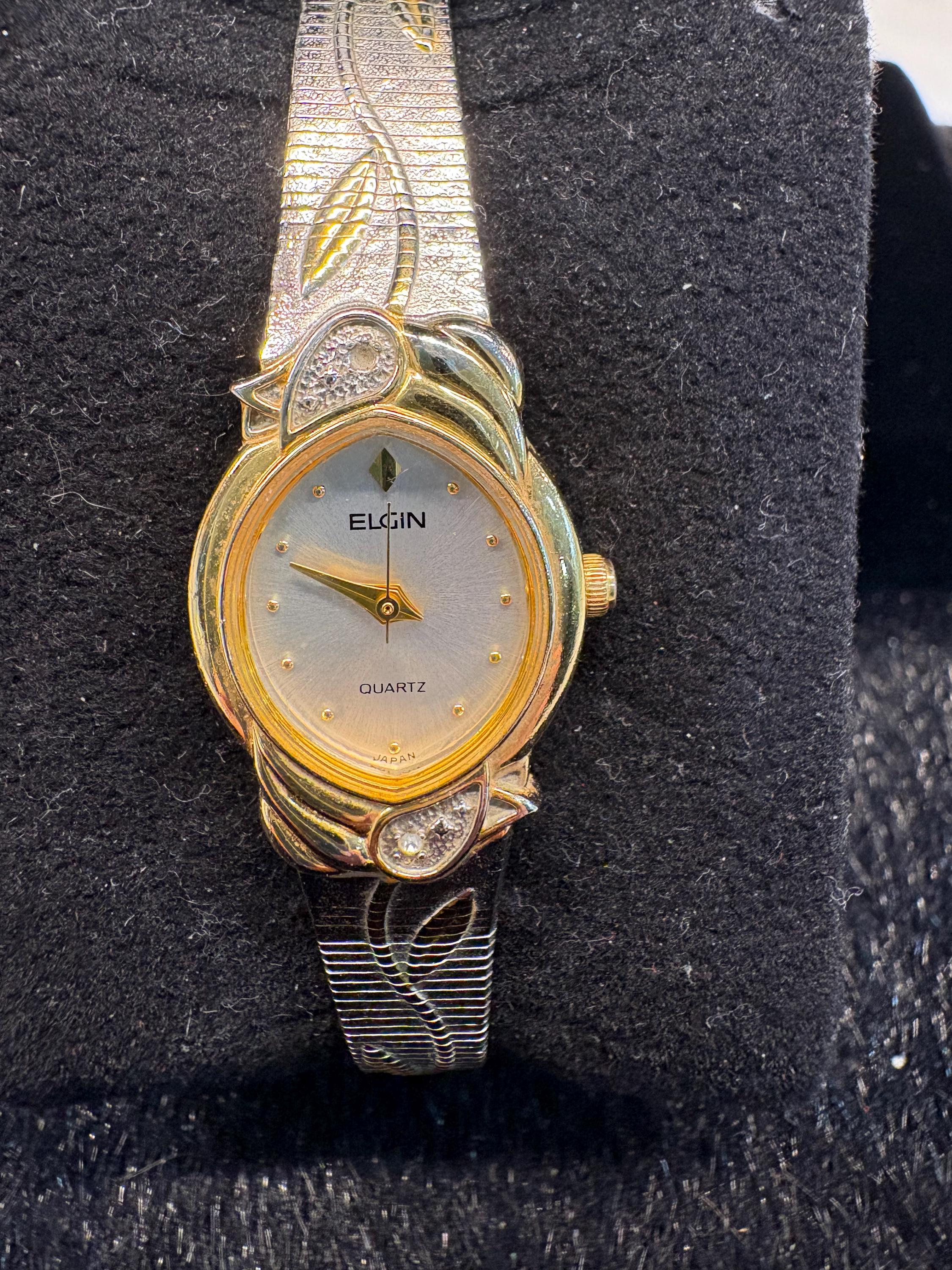 Vintage Ladies Elgin EK909-007 Quartz Wristwatch With Diamond