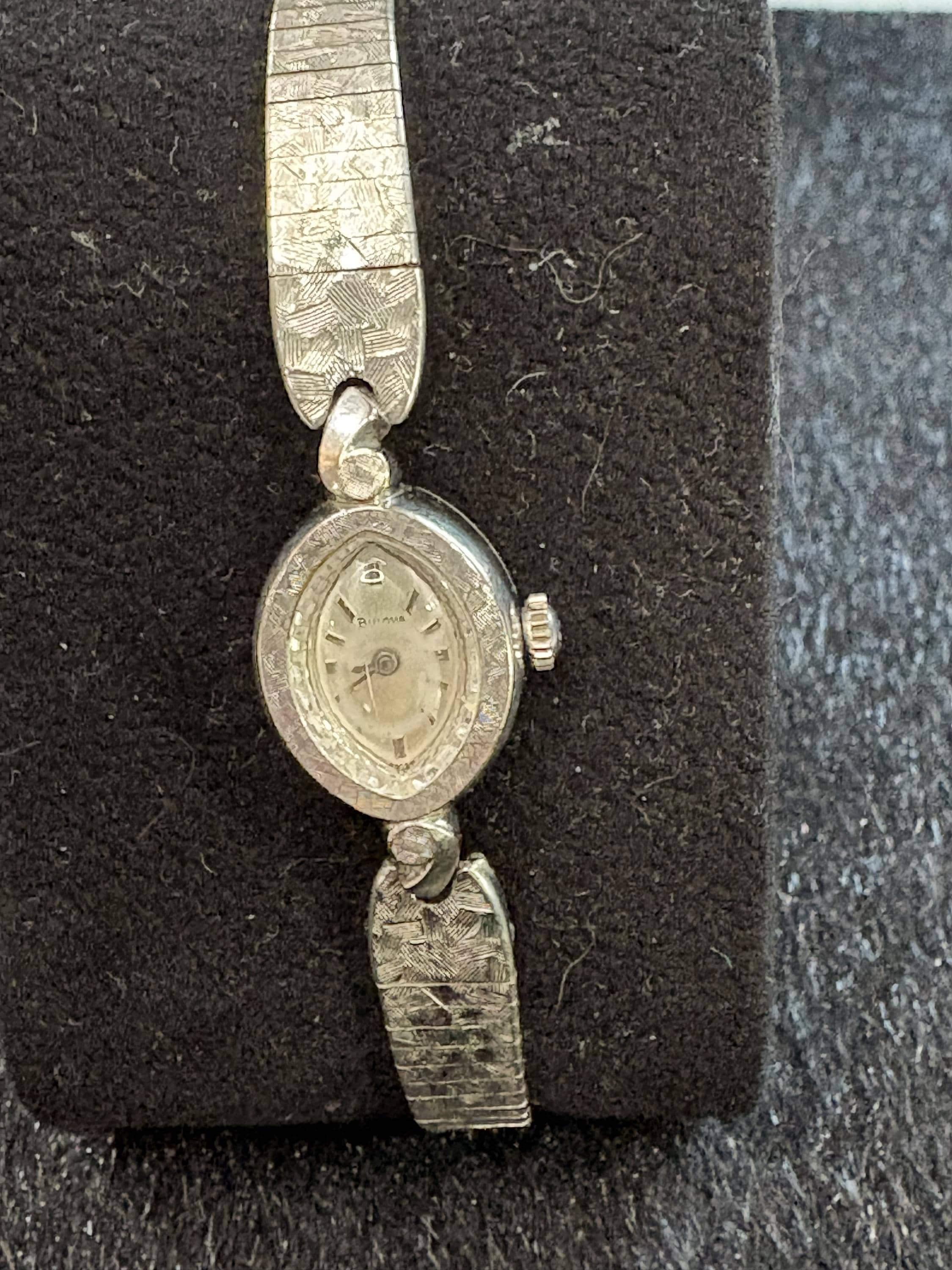 Bulova Teardrop - Etsy display picture 2