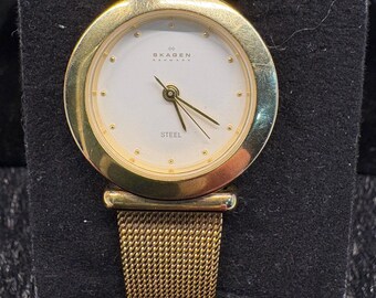 Vintage Skagen Denmark Classic Women's Quartz Wristwatch