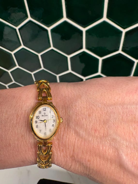Vintage Bulova Ladies Cocktail Watch View 3