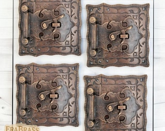 Paquete de 4 pestillos de latón macizo vintage de 7,6 cm (3 pulgadas) - Pestillo cuadrado ornamentado para cofre o caja con ranura para gancho, fuerte y duradero.