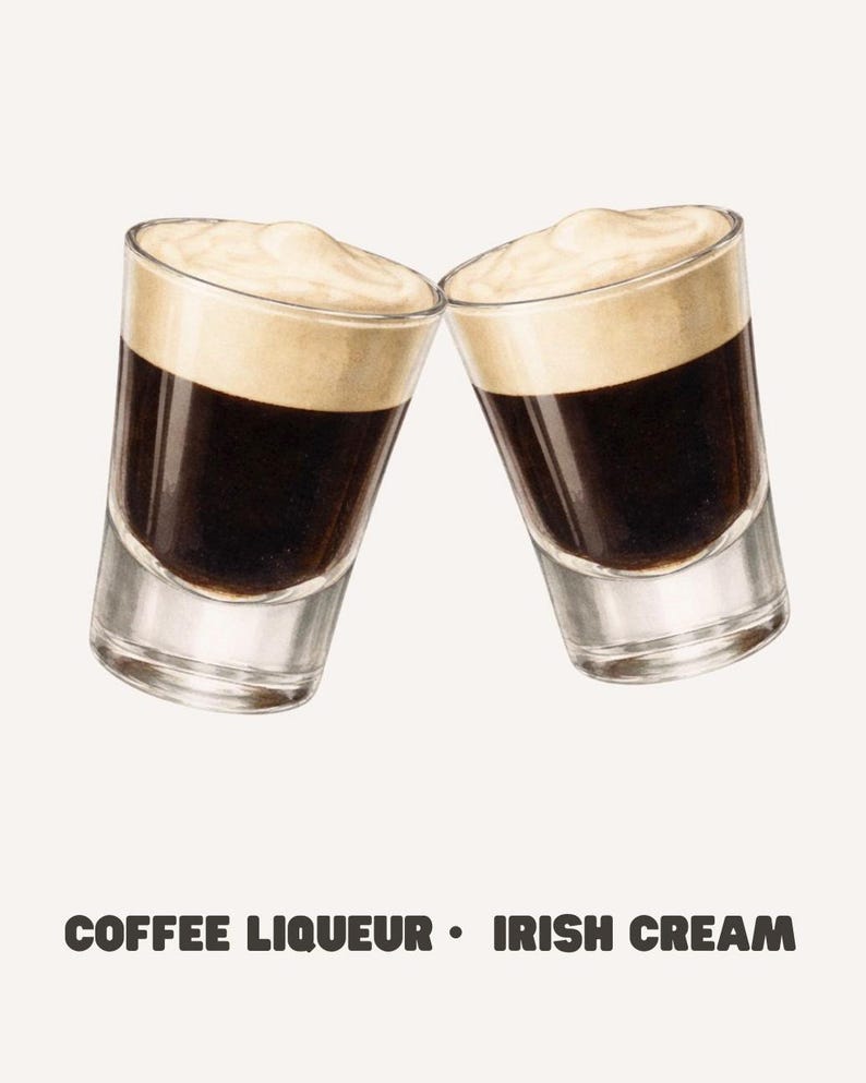 Puede incluir: Dos vasos de chupito chocando, llenos de licor de caf&eacute; oscuro, una capa de crema irlandesa y cubiertos con una espuma cremosa. El texto en la parte inferior dice "COFFEE LIQUEUR &bull; IRISH CREAM".
