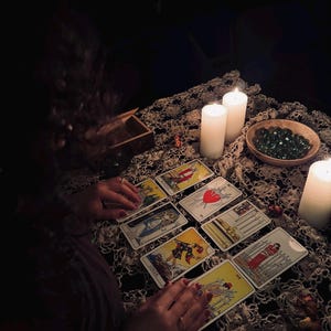 Spiritual Etsy listing cover for a same hour soulmate tarot reading focused on psychic love insight, relationship guidance, future husband or future spouse energy, emotional clarity, and soulmate connection.