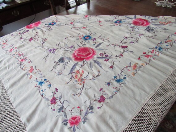 1920s Embroidered Silk Piano Shawl/Manton/Flamenco