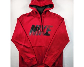 Nike Therma Fit Hoodie Small Red Graphic Pullover Athletic Streetwear