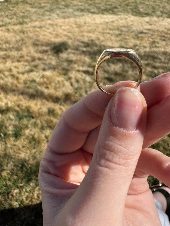 Mac solid 14k signet ring - size 4.5 - image 5