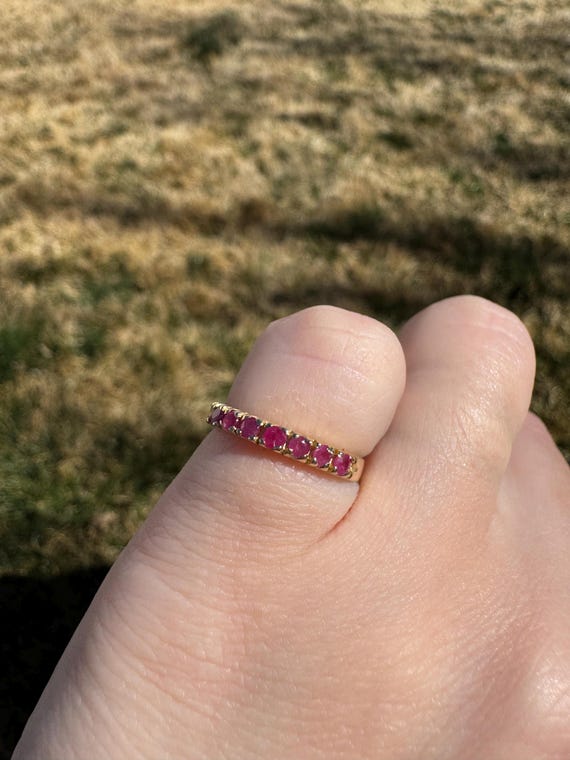 Natural ruby, solid 14k gold ring - Size 4.5 - image 1