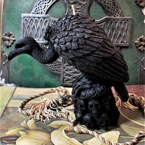 Free USA Shipping Vulture Buzzard Black Beeswax Candle