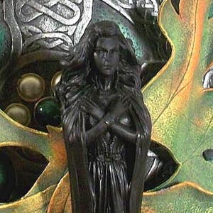 Free USA Shipping Dracula Vampire Beeswax Candle Female